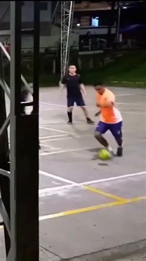 450K views · 13K reactions | Easy football skill tutorial ⚽掠❤️ #football #skills #trending #viral #explore #like #video #reels #instagram #soccer | Sonu Bala | Facebook