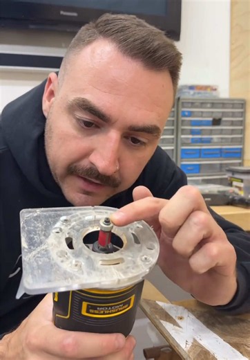 Flush Trim Router Bit Guide: How to Use a Flush Trim Bit