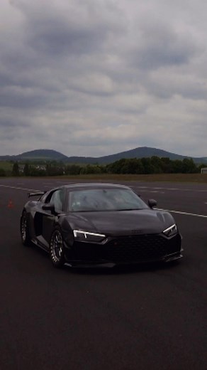 Audi R8 mit 1200 PS 🆚 Tesla Model S Plaid #grip #gripdasmotormagazin #carporn #carsofinsta #tuningcar #tesla #teslamodels #audi #rtlzwei #628 | GRIP - Das Motormagazin