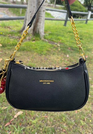 Small fresh sweet shaped shoulder handbag, white lychee pattern simple classic design, cherry pearl chain bag, exquisite fashion versatile, niche design suitable for daily commuting, shopping, etc. @Xxmbag #shoulderbag #fyp #purses #handbag #fashion