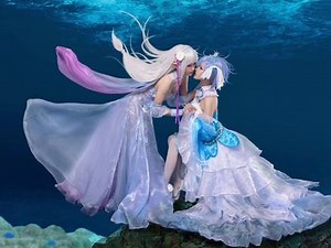 美好的周一从合成开始，今天也是快乐合成蕾姆的一天 @DOU 小助手 #cos #蕾姆 #艾米莉亚 #ps修图 出镜：蕾姆 @易辞今天减肥了吗 Emilia 绯葬