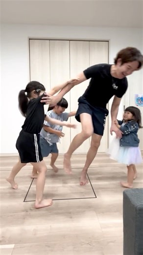 [Shocking] Dad: "30 seconds? No problem!" → Immediately afterwards, the kids woke up and he was c...