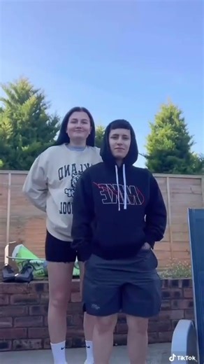 bit late on this one fyp lgbtq lesbian vickytibbs #Shorts #jessboltonknowles