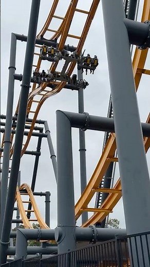 Batman: The Ride at Six Flags Discovery Kingdom - 2025