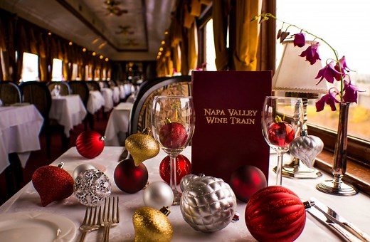A Christmas Train Ride That Serves Wine Exists and We Need a Ticket ASAP