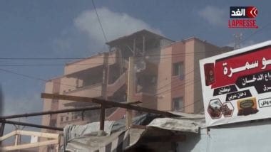 Gaza, l'attacco dell'Idf sull'ospedale Nasser ripreso in diretta tv