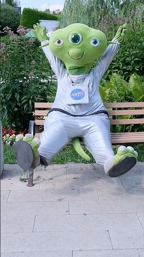 HOW TO EASILY CATCH AN ALIEN 👽