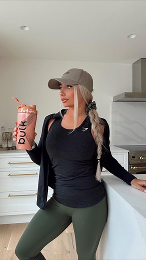 Saffron Barker ♡ on Instagram: "A productive morning routine ✨ as you all know I like to get up and get going in the morning, particularly getting up and getting a workout in. My nutrition alongside my training is really important to me and my @bulk products are so key to this. I absolutely love my pre-workout, protein and the shaker and they are still available on the Bulk site! Make sure to check them before they’re gone! ad"