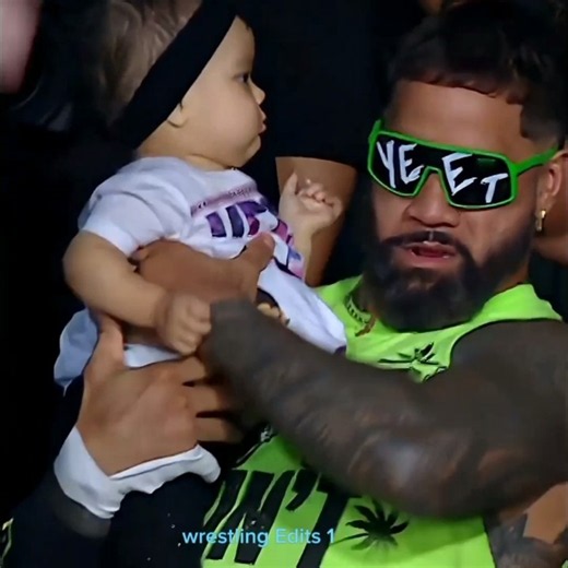 Young Jey USO fan 💕🩷#wwe #wrestling #shortvideo #shorts #jeyuso