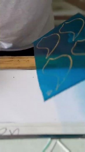 How to Use Stained Glass Running Pliers