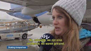105K views · 2.1K reactions | De Belgische luchtvaartmaatschappij TUI fly heeft ondanks de staking van Aviapartner op Zaventem nog geen enkele vlucht moeten schrappen. Het personeel gaat zelf het tarmac op om vliegtuigen te laden en te lossen. | VRT NWS | Facebook