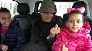 Só pra quem assistiu a Zootopia. Homenagem do Boechat e das Boechazinhas ao Flecha, personagem mais hilário da animação que acaba de levar o Oscar. Muito felizes! Ele fez a voz do âncora Onçardo Boichá, personagem exclusivo da versão brasileira. #doceveruska #colunaficaadica #bandnewsfmes | Veruska Seibel Boechat