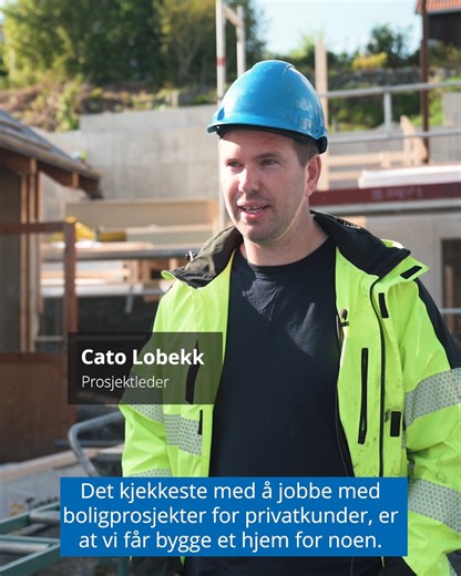 På Gausel bygger vi ikke bare et hus – vi bygger et sted for liv, latter og gode stunder. 🥰 Som prosjektleder Cato sier: «Det aller kjekkeste med jobben vår er å få bygge et hjem for noen og være med på det som skal bli deres nye liv.» 💛 For oss handler det ikke bare om treverk og betong – vi vil bygge et hjem som føles trygt og godt. 👉 Drømmer du om ny bolig? Ta kontakt for en hyggelig prat! 📱 958 19 505 | Vigrestad Bygg As
