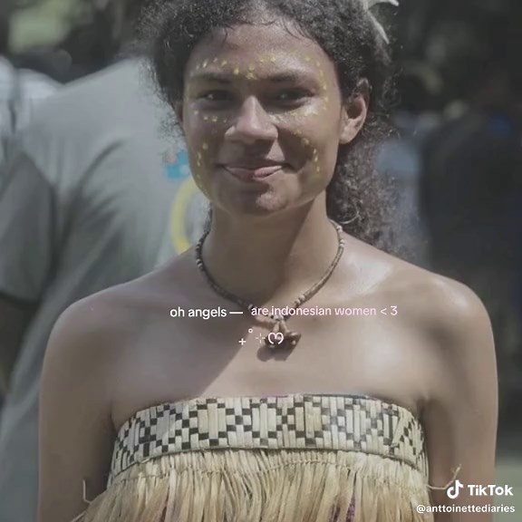 Celebrating Indonesian Women's Unique Beauty