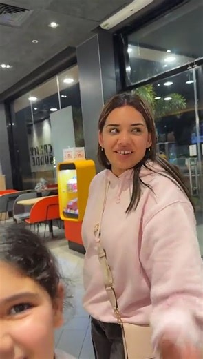 Aj Annu special samosa khane se thee mile ge nhi 😂😂