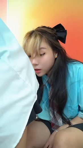 After getting trolled many times, she still hasn’t realized it. 😅🤷‍♀️ #lemon #thebang #school #crush #trending | Phạm Thế Bằng