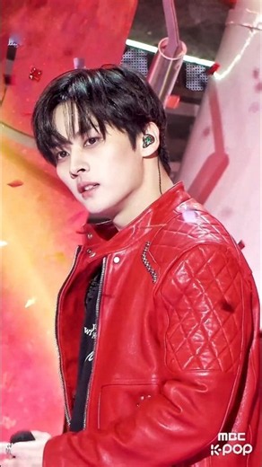 stray kids Lee Know CHK CHK BOOM stage mix #shorts #straykids #leeknow #skz #chkchkboom