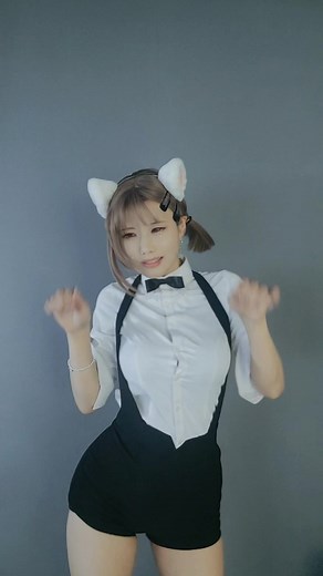 Chainsaw Man Cat Dance Cosplay Showcase