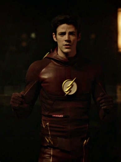 Barry Allen Meets Jay Garrick - The Flash Crossover Moment