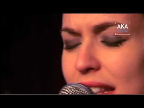 Lucie Bernardoni - Juste Mon Homme live (Concert 2011)