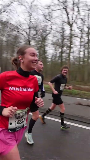 Ik ben zooo blij met deze tijd🏃🏽‍♀️#apeldoorn #10emapeldoorn #midwintermarathon