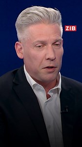 „Ich würde das Ibiza-Video wieder machen.“ Julian Hessenthaler ist einer der Produzenten des Ibiza-Videos. Die Aufnahme hat vor vier Jahren die Politik in Österreich erschüttert: FPÖ-Chef Strache ist zurückgetreten, die türkis-blaue Koalition ist geplatzt. Im ZIB2-Interview mit Armin Wolf spricht Hessenthaler über das berühmte Video: | Zeit im Bild