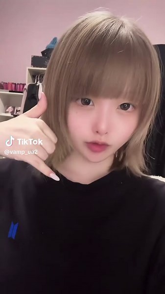 V系メイクの再挑戦と自撮りの魅力