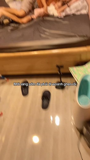 Clip này lúc 6h sáng Dậy sớm đi woánh ghen xong ngủ tiếp giờ mới dậy😆 Dạo này nhà Vy toàn nghe rock🤣 | Trinh Win