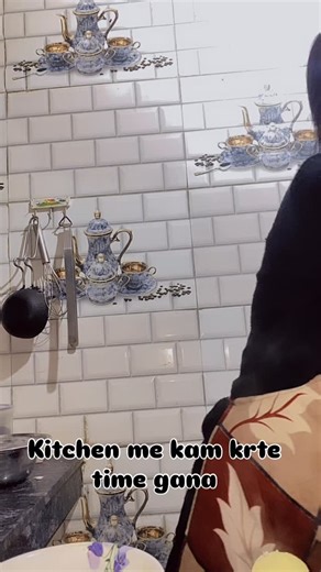 Aarushi on Instagram: "My lifestyle 🤣🤣 kitchen me gaane sunte huye kam krna"