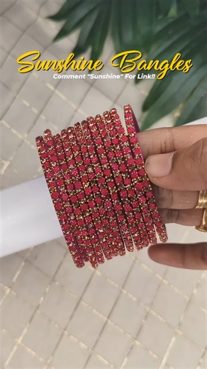 𝐍𝐢𝐥𝐚 𝐁𝐲 𝐍𝐢𝐯𝐞𝐭𝐡𝐚 𝐁𝐨𝐨𝐩𝐚𝐭𝐡𝐢 - Silk Thread Bangles | Glass Bangles on Instagram: "Comment "SUNSHINE" For link!! 15 colours available 💗 Model Name : Sunshine Order in website 💗 Size 2.4 2.6 2.8 #raindrops #NilabyNivethaBoopathi #glassbangles #glassbanglesfromindia #glassbanglesonline"