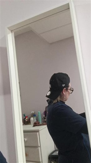 Vidéos de marie-la-buz-Olympe⭐19/09/97 (@mariebuzzuro19) avec Casquette à l'envers - Sexion d'Assaut