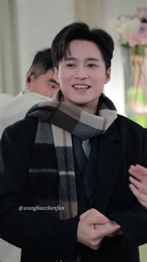 Put on some hand cream🤚BTS“婚后成瘾”#婚后成瘾#wanghaozhen #王皓祯 #cdrama #chinesedrama #behindthescenes