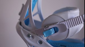 System Juno and Mystic Women's Snowboard Package