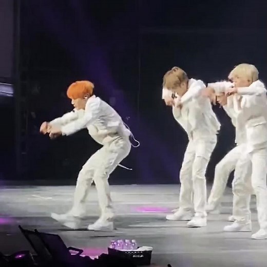 Jatuhnya mulus banget 🤯 #leetaeyong#taeyongnct#taeyong#bubunct#fyp#xyzbca#fypシ#thelinkla