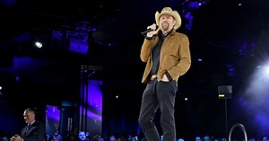 Even cancer can't keep Toby Keith from performing as country star spends time with family on the ranch