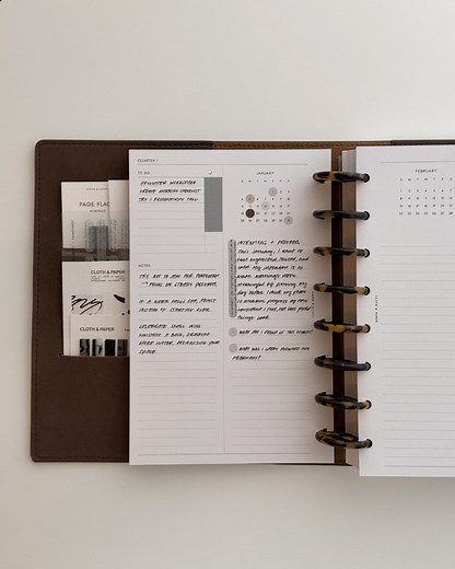 Ready to plan your goals and make 2026 your most intentional year yet? ✨ Start by setting clear intentions, breaking big goals into smaller steps, and scheduling monthly check-ins with yourself. The 2026 Year Overview Insert helps you see your entire year at a glance so you can stay focused and aligned from January to December. With quarterly sections, space for aspirations and accomplishments, and our signature smooth, heavyweight paper, it’s designed to make planning simple and meaningful. You
