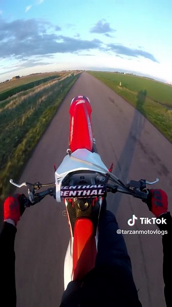 Mastering the Knee Knocker Wheelie: Pro Tips & Techniques