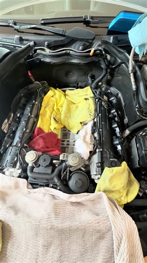 AMG M156 Intake Manifold Removal!