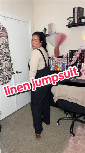 This linen cotton jumpsuit is the easiest outfit for spring. It’s lightweight, breathable, and the relaxed fit makes it super comfortable while still looking put together. @Uaneo #SpringBreak #LinenJumpsuit #CasualJumpsuit #SpringOutfit #EffortlessStyle