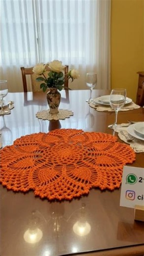 Pineapple centerpiece. This pineapple crochet is a hit! #crochet #crochedalala