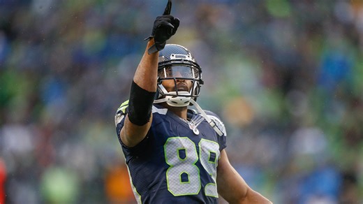 Baldwin raises 12 Flag for Seattle Seahawks' playoff game