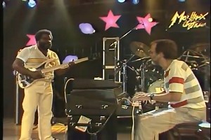 95K views · 3.5K reactions | The awesome Bob James (born Robert McElhiney James December 25, 1939 Missouri US) here performing “Westchester Lady” live in ‘85. Bob James - Keyboards Dean Brown - Guitar Kirk Whalum - Saxophones Gary King - Bass Harvey Mason - Drums Dennis Henderson - Percussion #bobjames #pianoplayer #piano #keyboard #jazz #funk | Franklin Peredo Music | Facebook