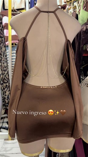 Nuevo ingreso a la tienda: outfit destacado y novedades