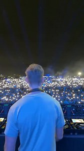 Calvin Harris live in South Africa.