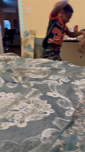 Lady Bling on Instagram: "Pranked my husband to surprise him with a free Telly TV!! @TellyTv #Telly #FreeTV #TellyTV"