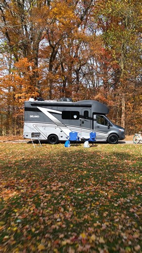 Your fall trips just got an upgrade 🍂 Explore more now: https://bit.ly/4cf3Kpt 👈 | Thor Motor Coach