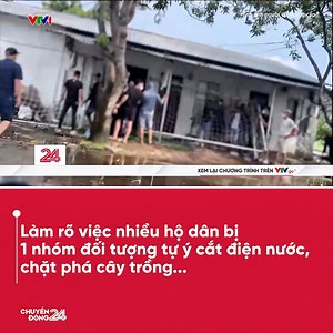 Lãnh đạo Công an phường Phú Diễn, TP. Hà Nội cho biết đang điều tra và phối hợp với Viện Kiểm sát Nhân dân củng cố tải liệu, chứng cứ để khởi tố vụ án về hành vi hủy hoại tại sản. Trước đó nhiều hộ dân tại ngõ 2 Phan Bá Vành, Phường Phú Diễn bị một nhóm người lạ mặt kéo đến tự ý cắt điện nước, chặt phá cây trồng,.. ảnh hưởng tới đời sống sinh hoạt của người dân nơi đây. | Chuyển động 24h