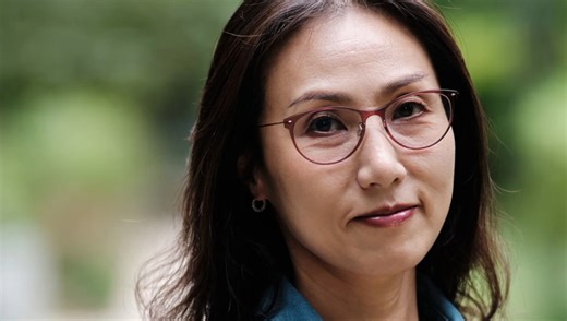 Sirui Aurora 85mm f/1.4: Sharp Glass With Quirks | Fstoppers