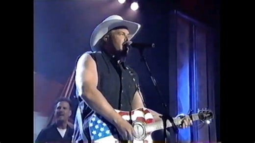 Courtesy of the Red, White and Blue – Toby Keith...🎉 Click to play full song: https://countrysong.oldiesclassic.org/courtesy-of-the-red-white-and-blue-toby-keith/?utm_source=facebook&utm_medium=hreel&utm_campaign=vintagecountrysidemelodies | Vintage Countryside Melodies