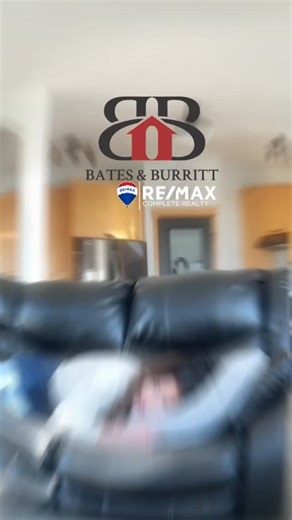 Amy Bates & Laur Burritt | It was only a dream. This commercial property is still available. PHEW!! | Instagram